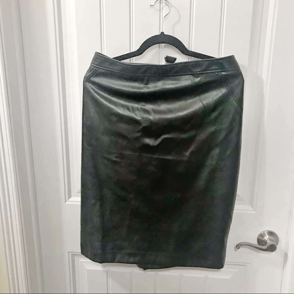 Black faux leather pencil skirt